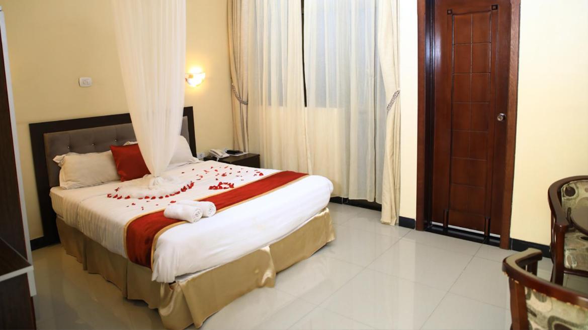 Lakemark Hotel And Tour Service Bahir Dar Eksteriør bilde