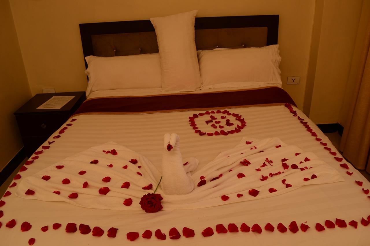 Lakemark Hotel And Tour Service Bahir Dar Eksteriør bilde