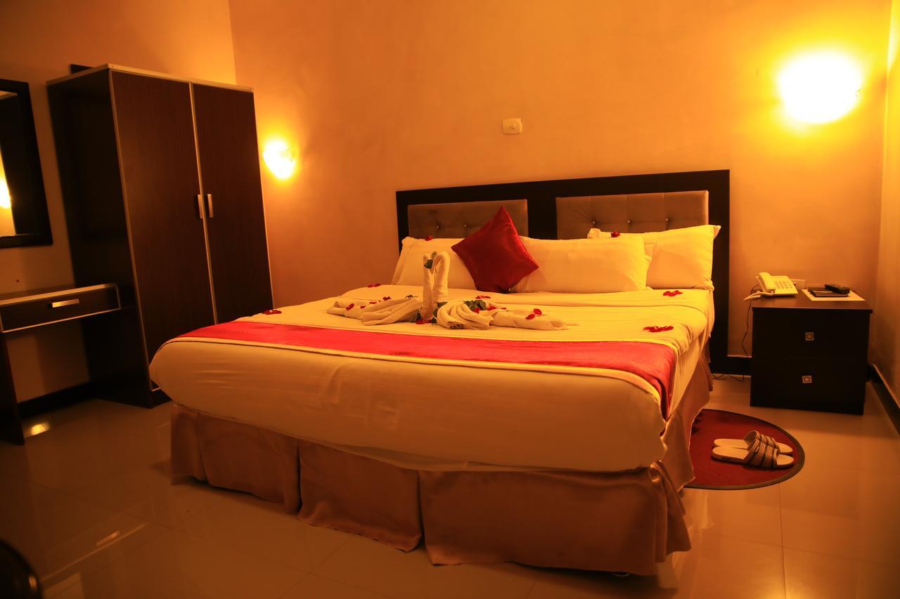 Lakemark Hotel And Tour Service Bahir Dar Eksteriør bilde