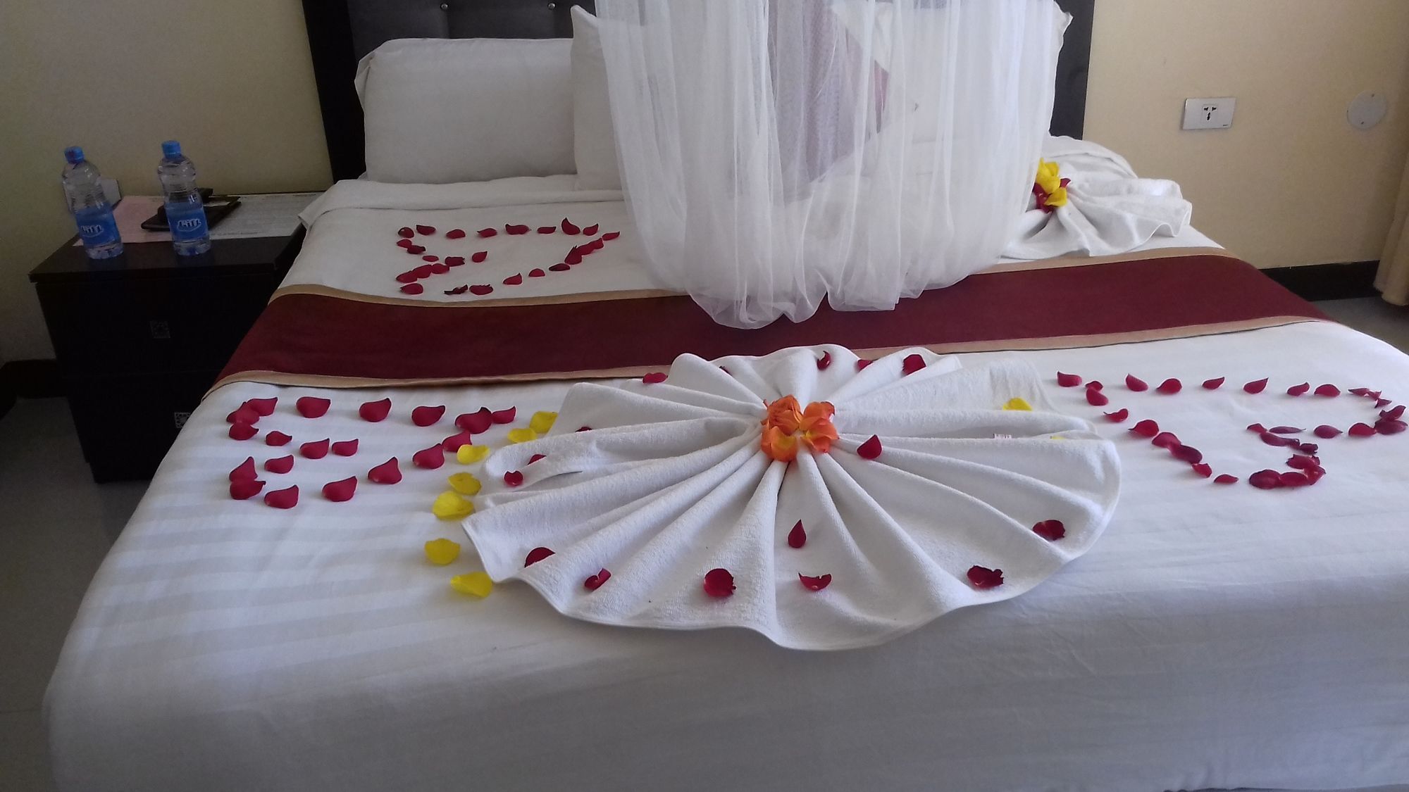 Lakemark Hotel And Tour Service Bahir Dar Eksteriør bilde
