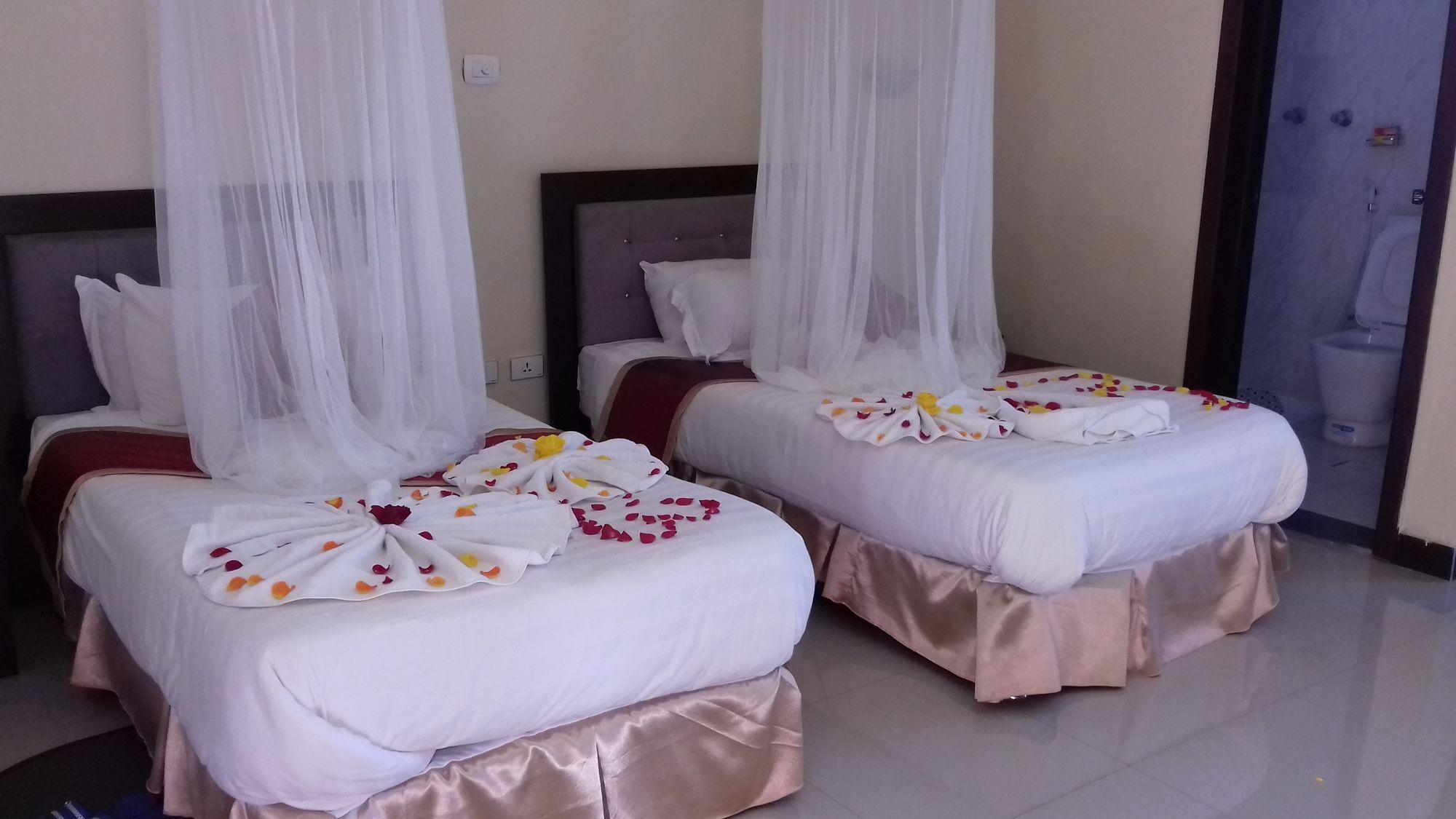 Lakemark Hotel And Tour Service Bahir Dar Eksteriør bilde