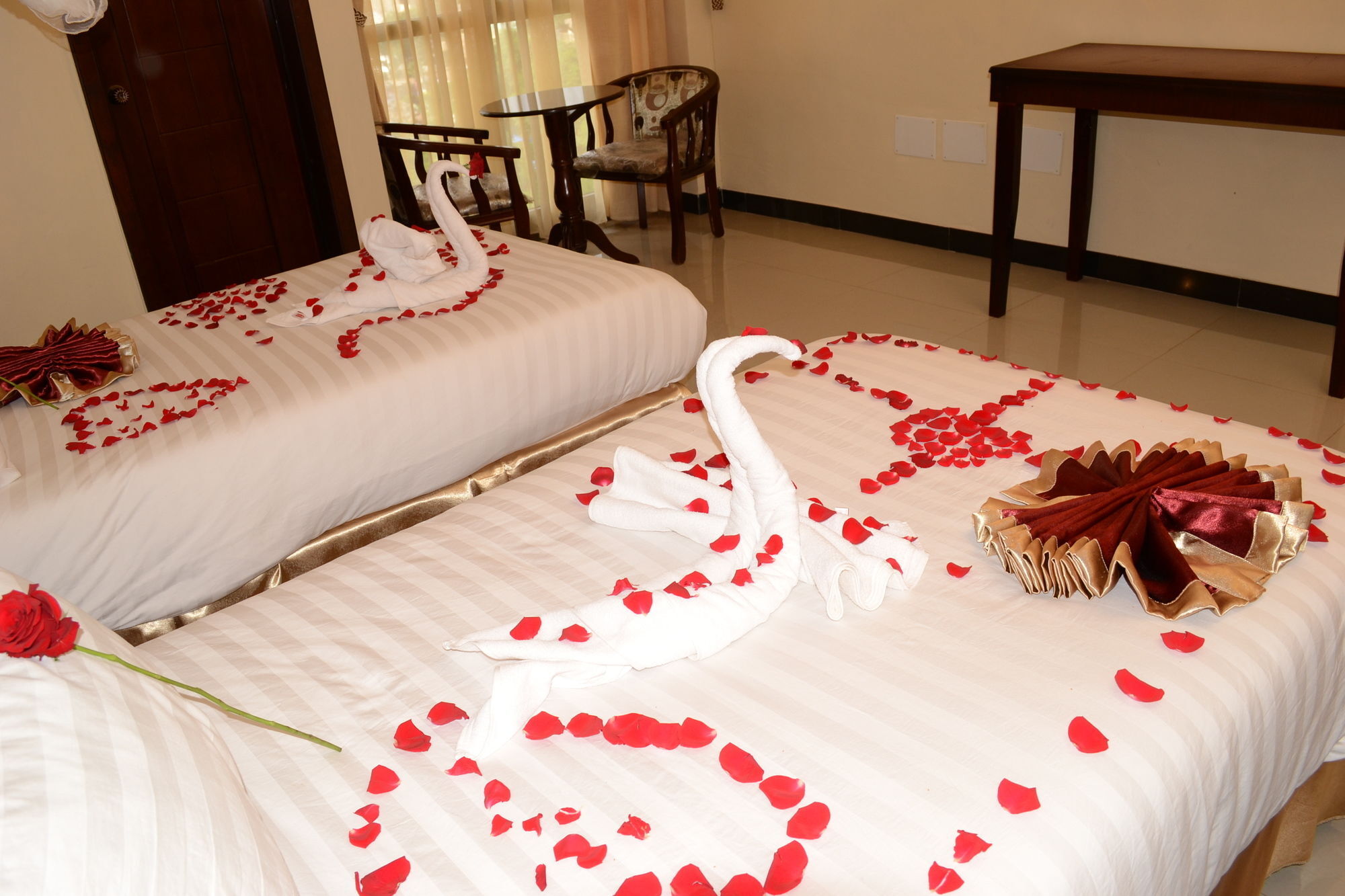 Lakemark Hotel And Tour Service Bahir Dar Eksteriør bilde