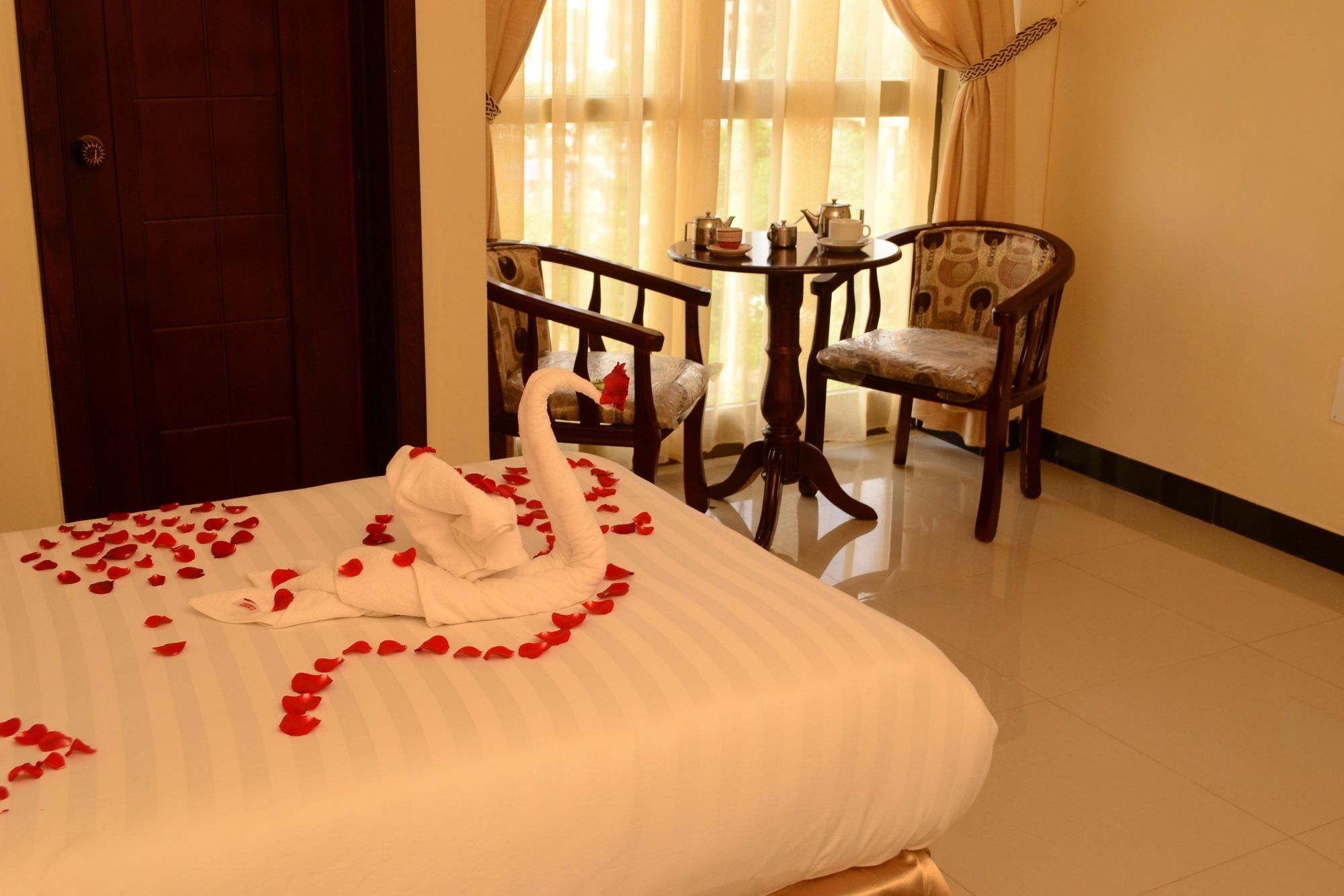 Lakemark Hotel And Tour Service Bahir Dar Eksteriør bilde